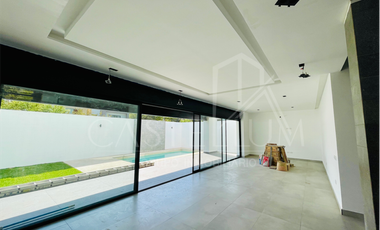 Casa con alberca en venta en Jiutepec, Morelos