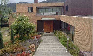 VENTA CASA DE CAMPO LA CALERA