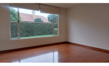 RENTO ACOGEDORA CASA EN SANTA ANA DE CHIA I