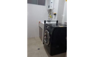 VENTA MODERNO Y AMPLIO APARTAMENTO AMOBLADO ACABADOS DE LUJO LAURELES