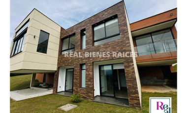 VENDO HERMOSA FINCA EN EL CARMEN DE VIBORAL