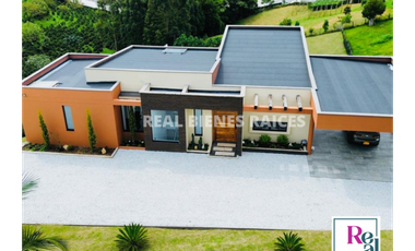 VENDO HERMOSA FINCA EN EL CARMEN DE VIBORAL