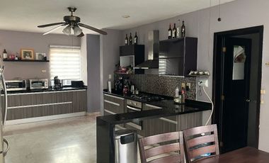 SE VENDE CASA EN FRACC BIVALVO