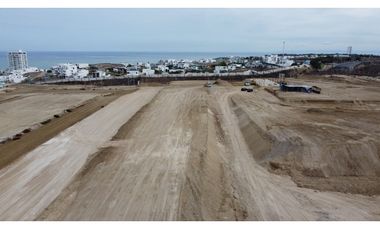 En venta terreno vista al mar  ideal para proyecto inmobiliario.