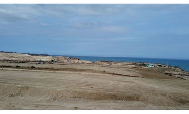 En venta terreno vista al mar  ideal para proyecto inmobiliario.