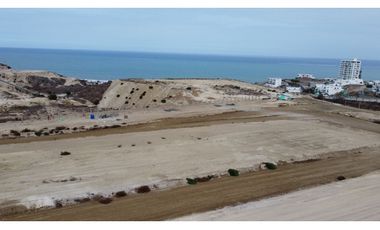 En venta terreno vista al mar  ideal para proyecto inmobiliario.