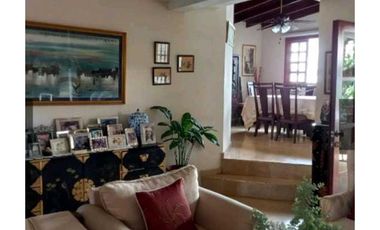 CASA  EN HATO PINTADO CON TERRAZA 4REC 5B   CBE 322M2