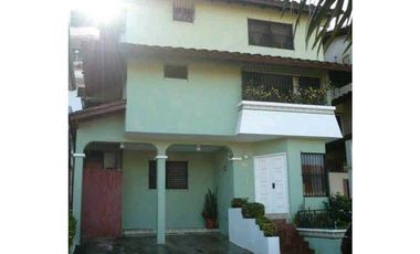 CASA  EN HATO PINTADO CON TERRAZA 4REC 5B   CBE 322M2