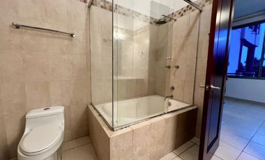 SE ALQUILA APARTAMENTO P.H. ALTOS DE AMADOR