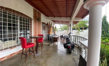 VENTA DE CASA CON 3 CABAÑAS EN CORONADO 2.800 MTS YL