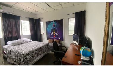 VENTA DE CASA CON 3 CABAÑAS EN CORONADO 2.800 MTS YL