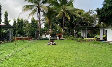 VENTA DE CASA CON 3 CABAÑAS EN CORONADO 2.800 MTS YL