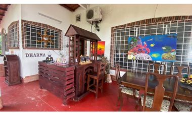 VENTA DE CASA CON 3 CABAÑAS EN CORONADO 2.800 MTS YL