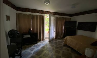 VENTA DE CASA CON 3 CABAÑAS EN CORONADO 2.800 MTS YL