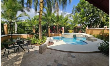 VENTA DE CASA EN CLAYTON VILLAGE yl