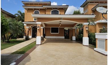 VENTA DE CASA EN CLAYTON VILLAGE yl