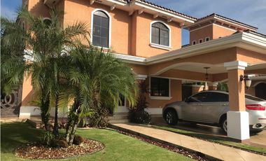 VENTA DE CASA EN CLAYTON VILLAGE yl