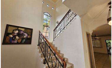 VENTA DE CASA EN CLAYTON VILLAGE yl