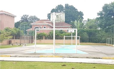 VENTA DE CASA EN CLAYTON VILLAGE yl