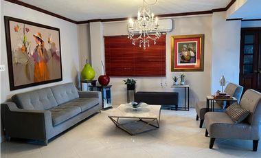 SE VENDE CASA EN EL CANGREJO DUPLEX