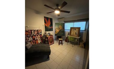 SE VENDE CASA EN EL CANGREJO DUPLEX