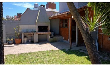 CHALET EN ALQUILER TEMPORARIO A 1 CUADRA DEL MAR PARA 5 PERSONAS
