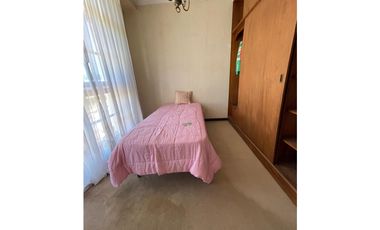 Chalet céntrico en venta en Brandsen