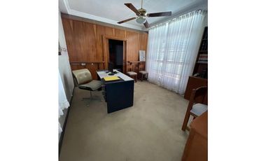 Chalet céntrico en venta en Brandsen