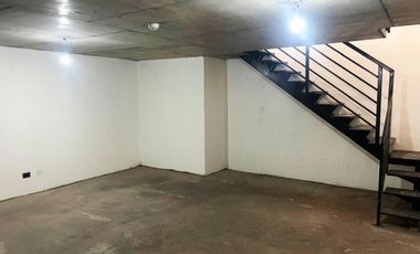 ARRIENDO Local Comercial 30,70  m2 + Subt. 34,82 m2, Metro ULA