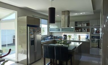 VENTA DE CASA EN FRACCIONAMIENTO RANCHO EL MESÓN EN CALIMAYA