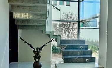 VENTA DE CASA EN FRACCIONAMIENTO RANCHO EL MESÓN EN CALIMAYA