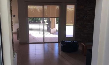 ALQUILER DE CASA EN LA HORQUETA DE ECHEVERRIA