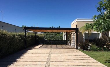 ALQUILER DE CASA EN LA HORQUETA DE ECHEVERRIA