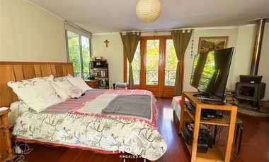 Casa en Venta en Casa Acceso ruta G25, 583 m2 construido 5.900 m2 terreno, El Canelo, San José de Maipo