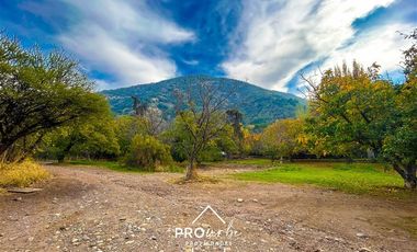 Casa en Venta en Casa Acceso ruta G25, 583 m2 construido 5.900 m2 terreno, El Canelo, San José de Maipo