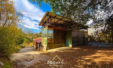 Casa en Venta en Casa Acceso ruta G25, 583 m2 construido 5.900 m2 terreno, El Canelo, San José de Maipo