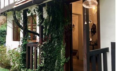 Se VENDE CASA estilo TUDOR en Bosques de las Lomas , Paseo de los Ahuehuetes, CDMX Miguel Hidalgo.