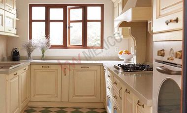 Se VENDE CASA estilo TUDOR en Bosques de las Lomas , Paseo de los Ahuehuetes, CDMX Miguel Hidalgo.