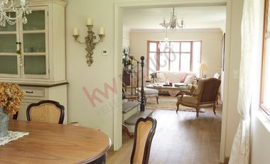 Se VENDE CASA estilo TUDOR en Bosques de las Lomas , Paseo de los Ahuehuetes, CDMX Miguel Hidalgo.