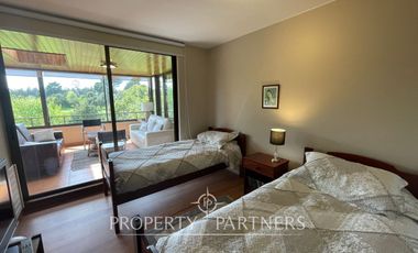 Departamento con amplia vista al golf