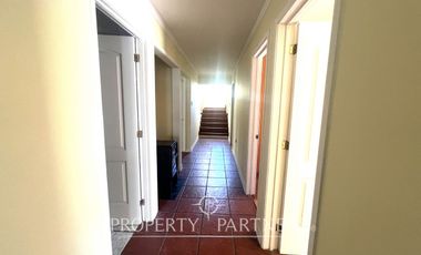 Gran Propiedad en excelente ubicación con uso comercial