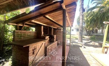 Gran Propiedad en excelente ubicación con uso comercial