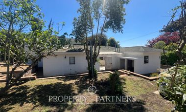 Gran Propiedad en excelente ubicación con uso comercial