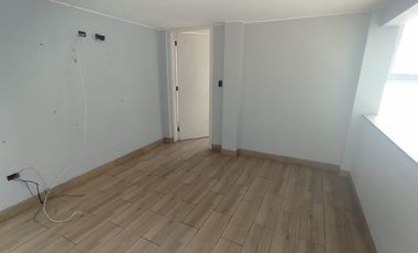 En Venta Exclusiva Casa de 3 Pisos en la Molina