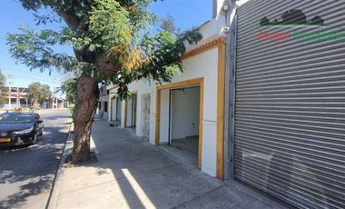Oficina en Arriendo en Local comercial en arriendo en calle Atacama, a pasos de Alameda Manuel Antonio Matta.
