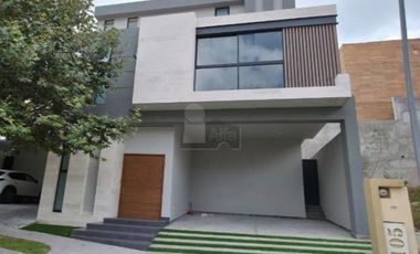 Casa en VENTA – Fraccionamiento Villandares, Desarrollo del Pedregal, San Luis Potosi