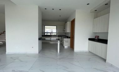 Casa sola en venta en La Escondida, Saltillo, Coahuila
