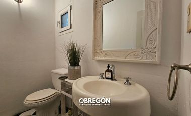 CASA EN VENTA EN BARRIO DEPORTIVA CON DOBLE TERRENO EN OPORTUNIDAD!