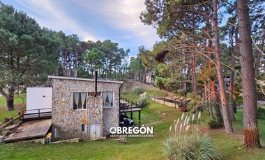 CASA EN VENTA EN BARRIO DEPORTIVA CON DOBLE TERRENO EN OPORTUNIDAD!