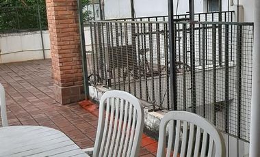 Casa en venta - 3 Dormitorios 3 Baños - Cocheras - Chacarita